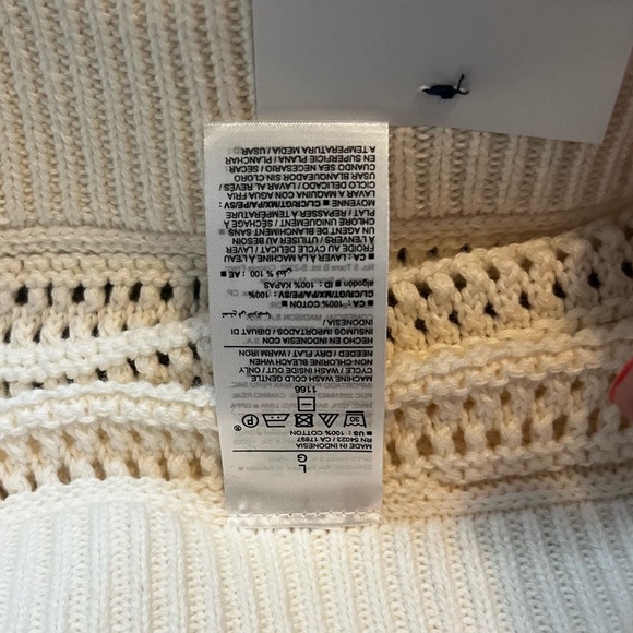 Old Navy High Waisted Crochet Swim Cover-up Shorts - Picture 3 of 7